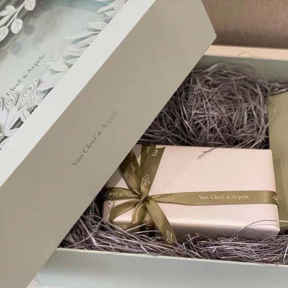 Four leaf clover Van Cleave bracelet - Picture 6 of 7